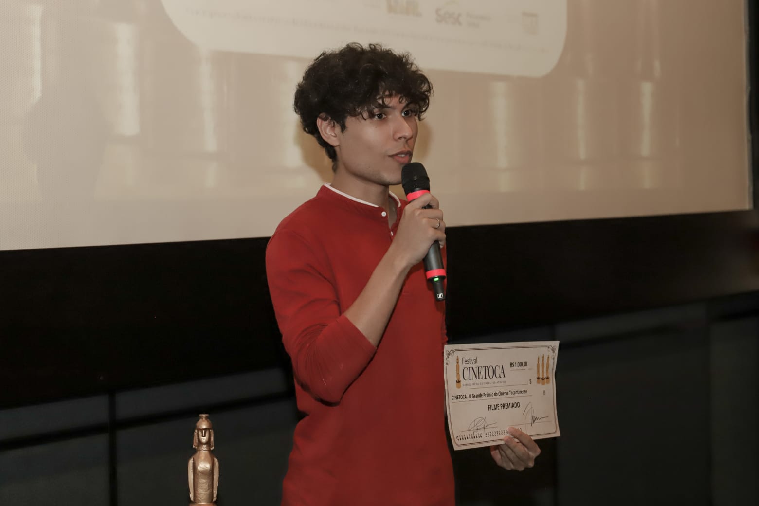 Leia mais sobre o artigo Bell Gama e Kaká Nogueira conquistam prêmio de Melhor Curta Metragem de Ficção no Festival Cine Toca com “Maria Izabel”